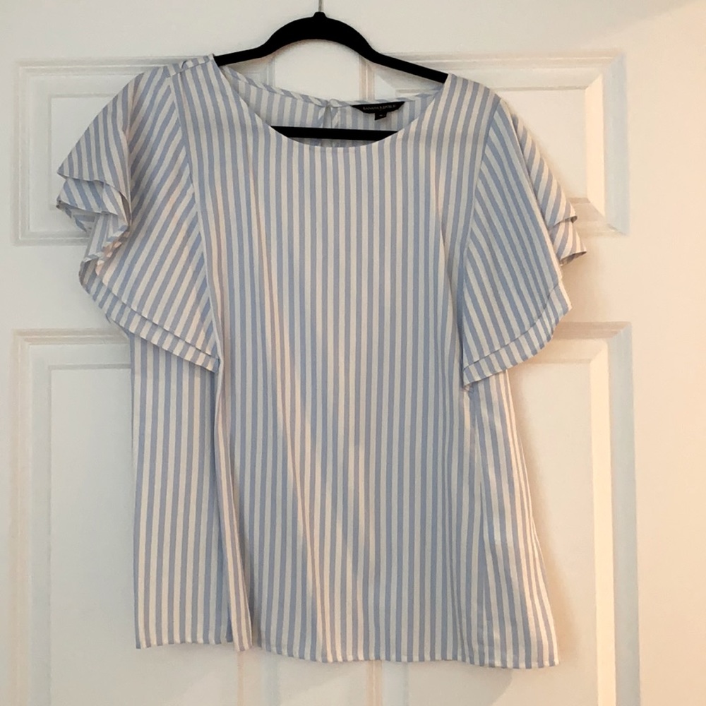 Banana Republic flutter sleeve top